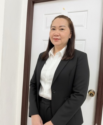 นางสาวสุริยา กลางประพันธ์